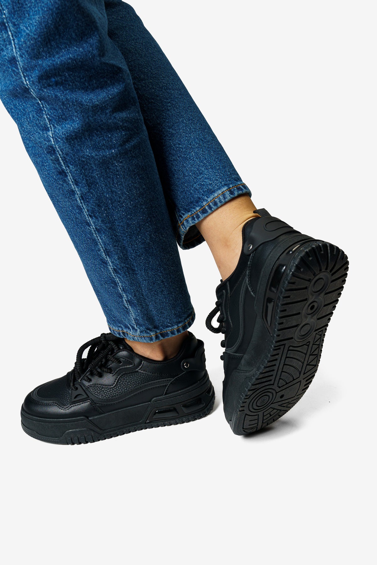 Zapatilla Mujer Negro Nayaret Boteli Boteli