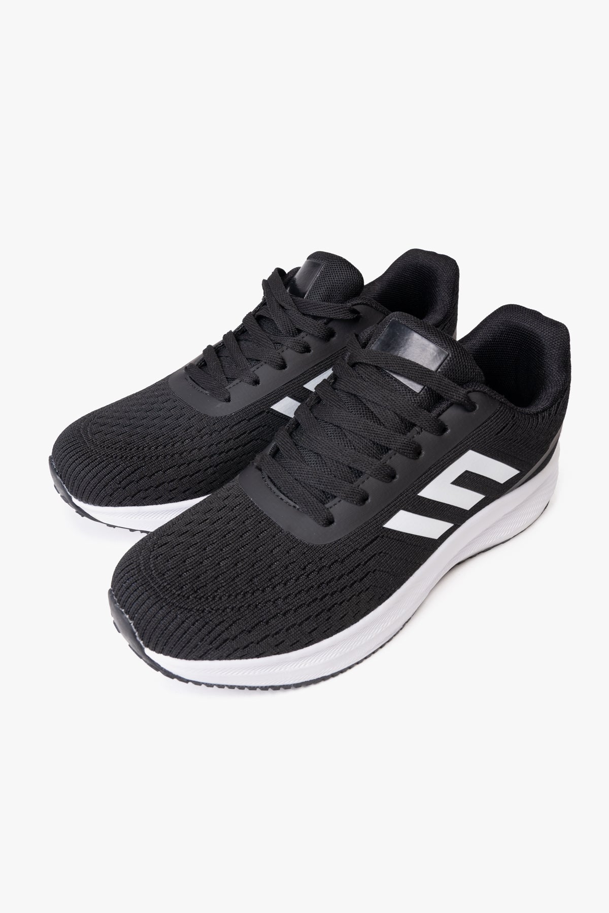 Zapatilla Hombre Negro Blanco Viko Apóstol Apóstol