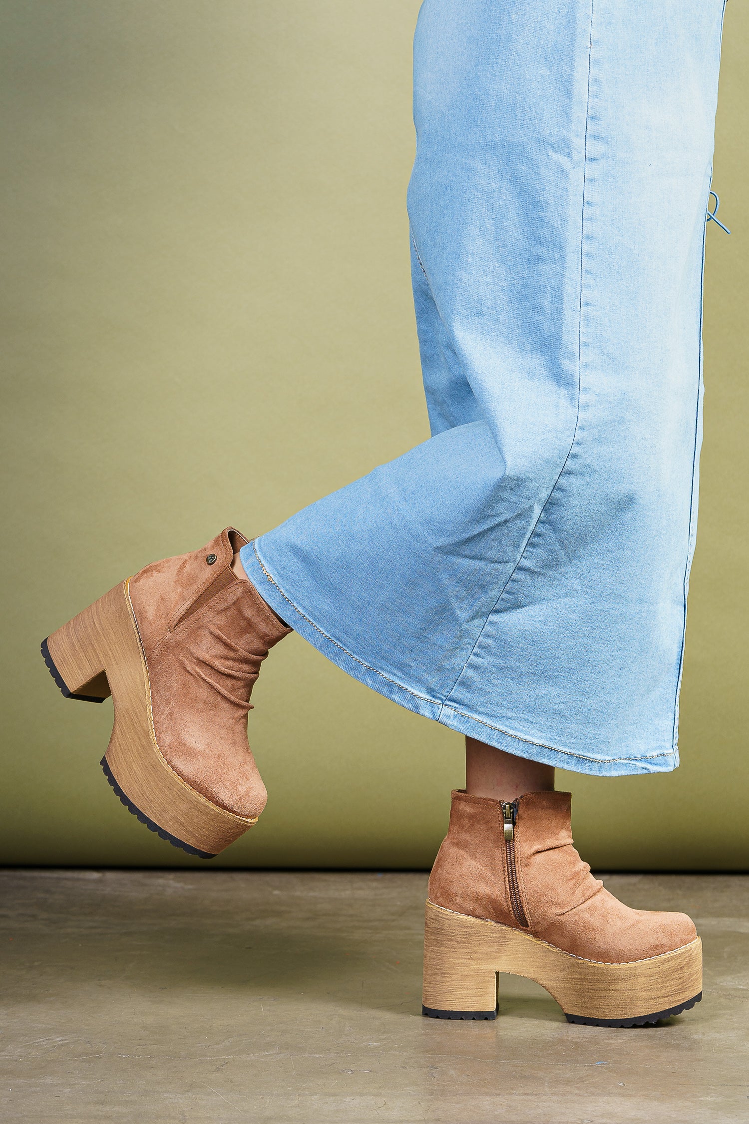 Bota Mujer Café Claro Isamu Boteli Boteli