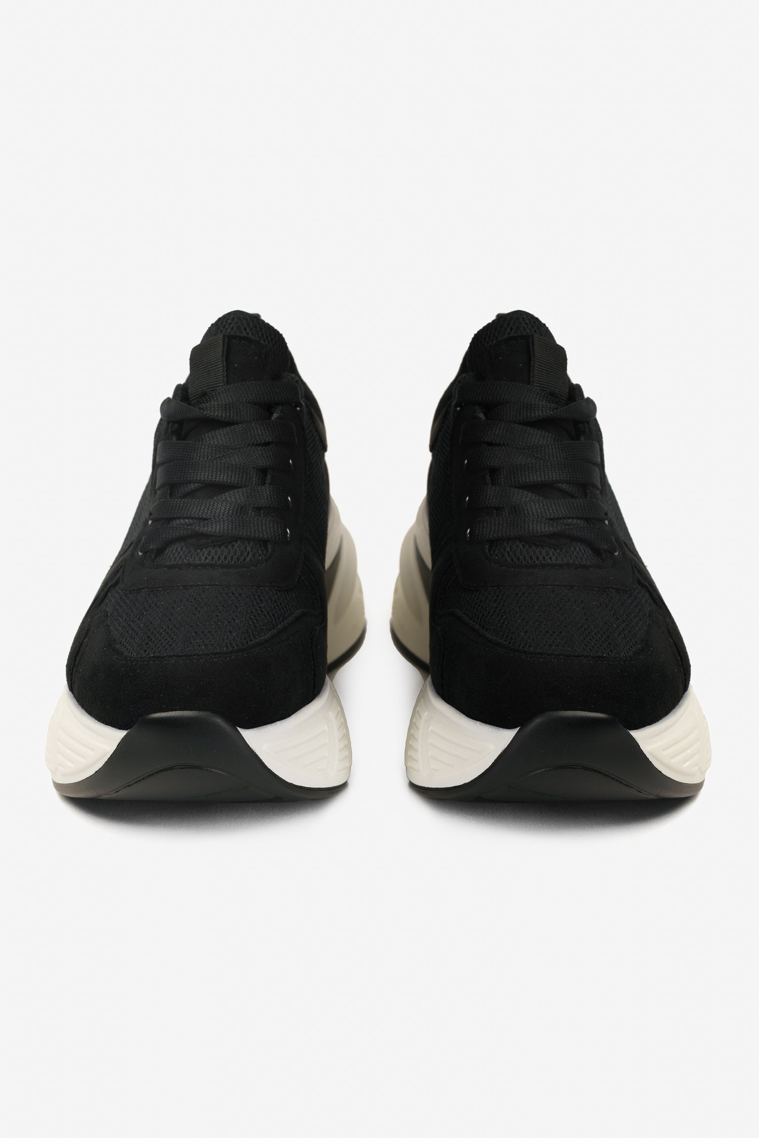 Zapatilla Mujer Negro Nubia Boteli Boteli