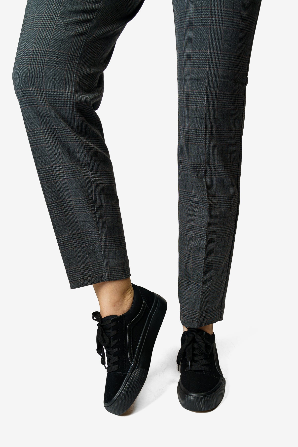 Zapatilla Mujer Negro Maura Boteli Boteli