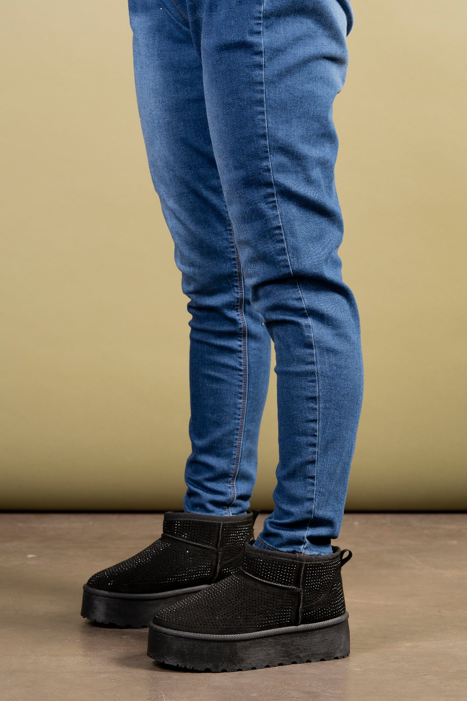 Botín Mujer Negro Cameli Apóstol Apóstol