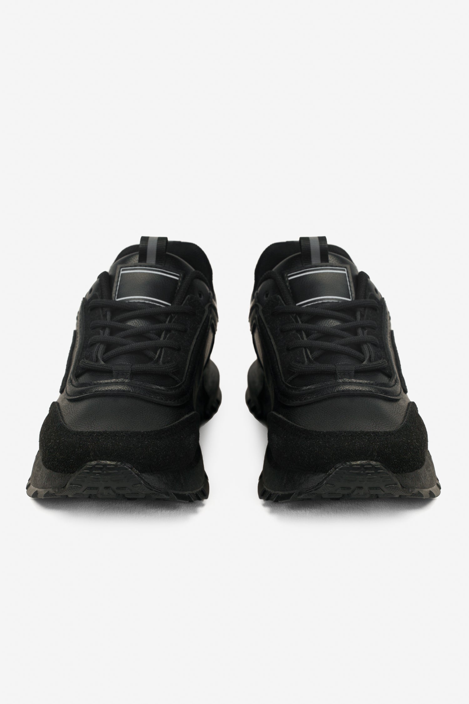 Zapatilla Mujer Negro Abril Boteli Boteli