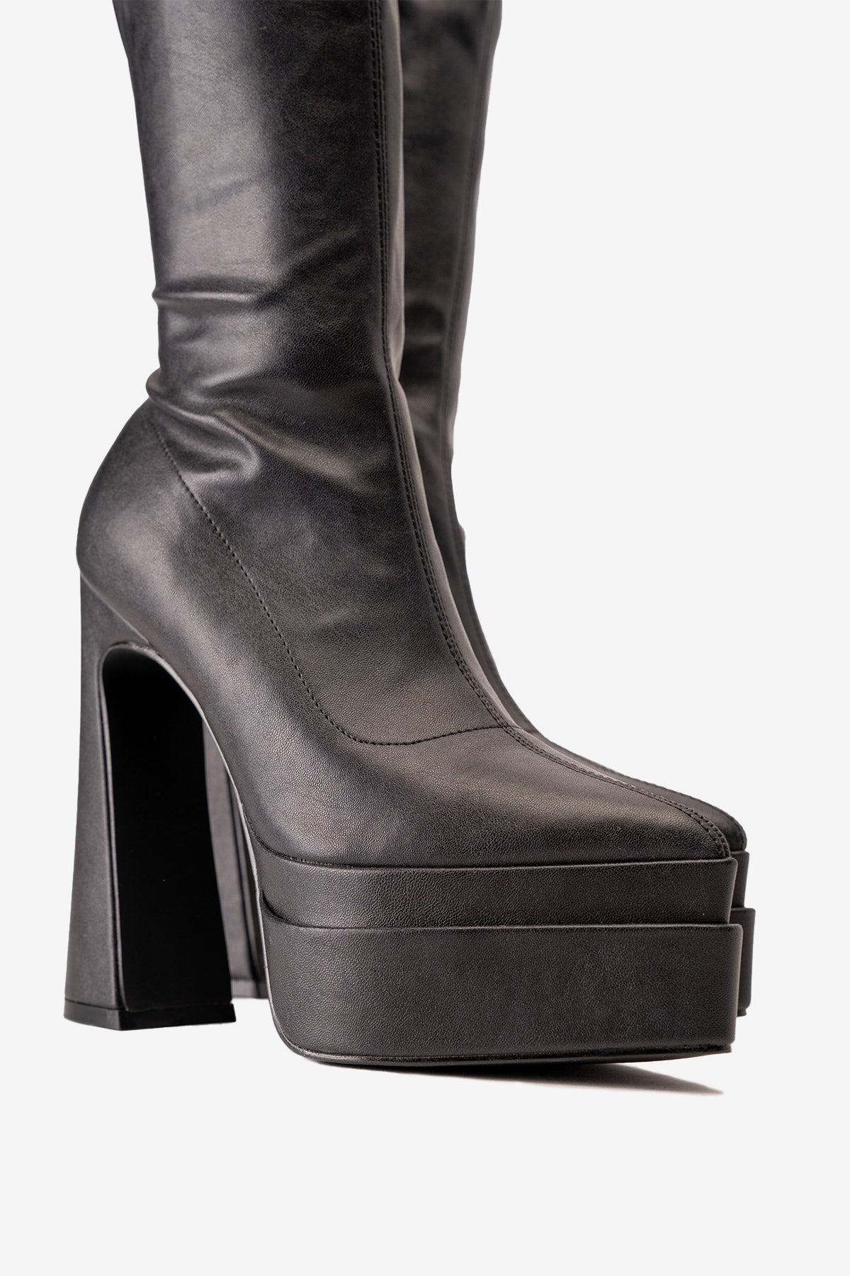 Bota Larga Mujer Negro Lizbeth Chinitown Chinitown