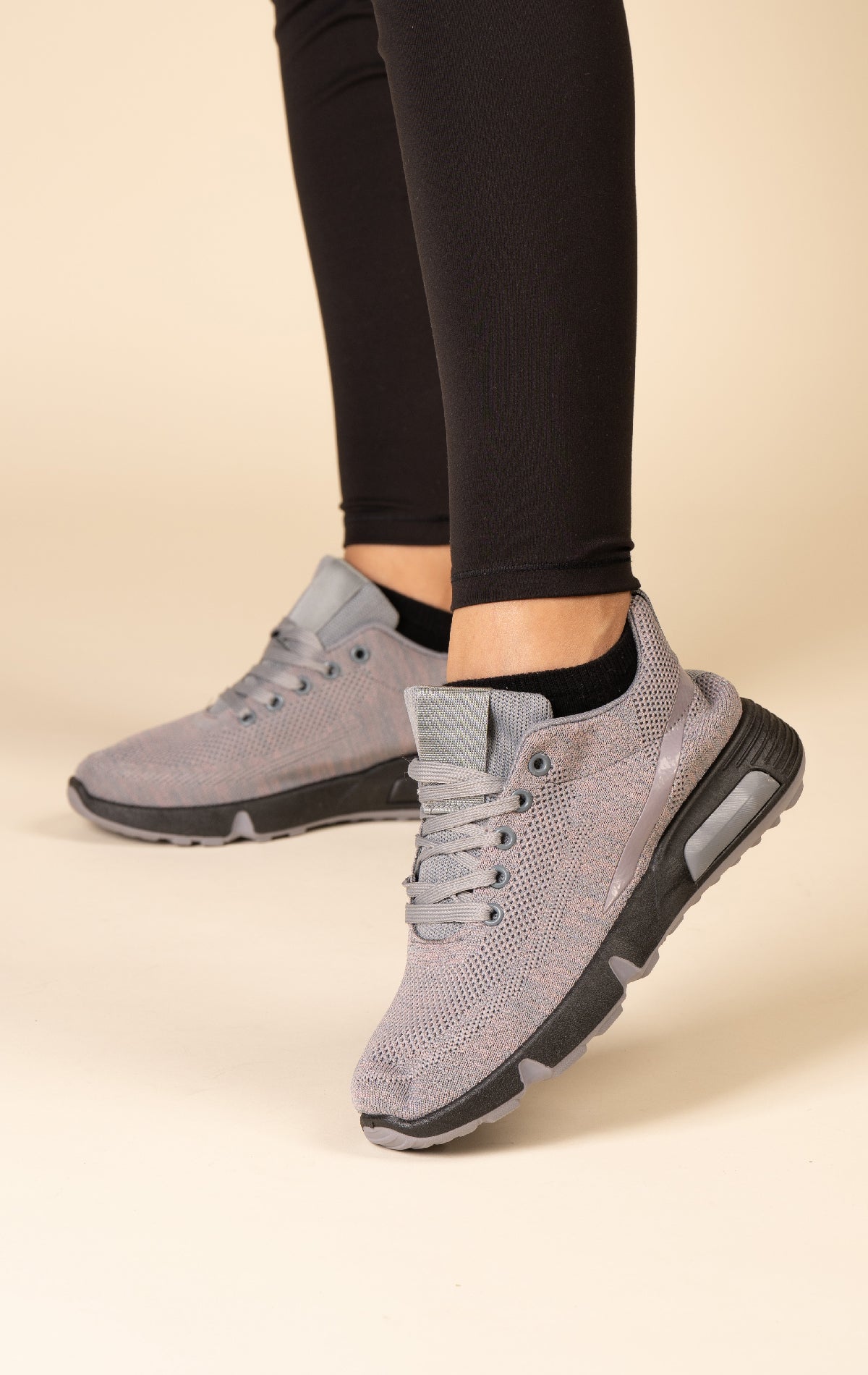 Zapatilla Deportiva Mujer Gris Nela Chinitown Chinitown