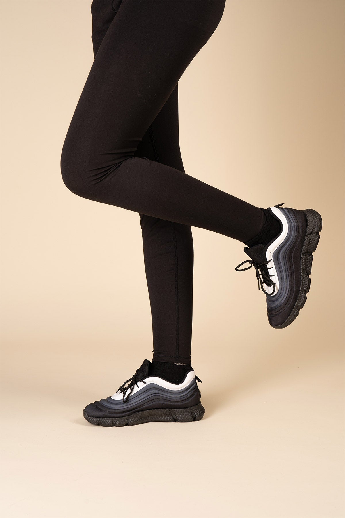 Zapatilla Deportiva Negro Mujer Jessie Chinitown Chinitown