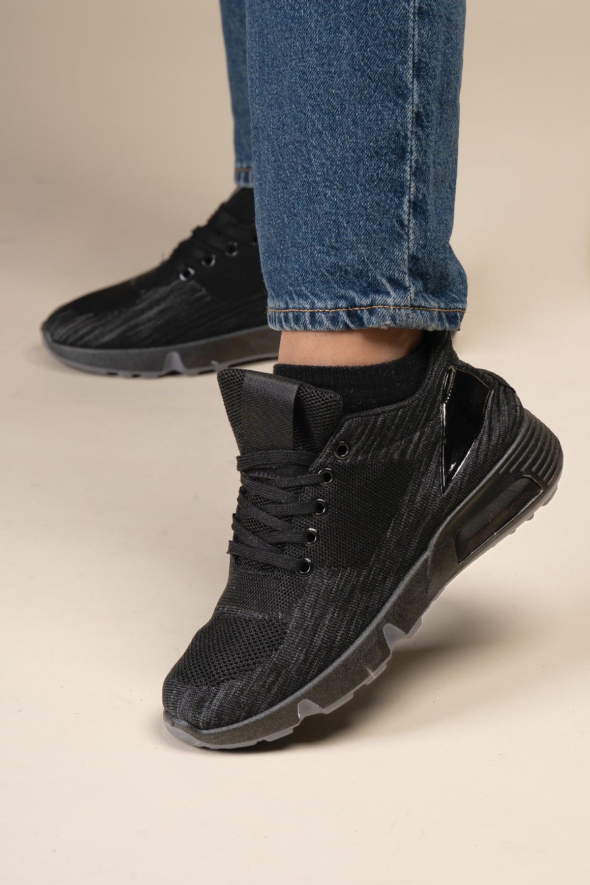 Zapatilla Deportiva Mujer Negro Miriel Chinitown Chinitown