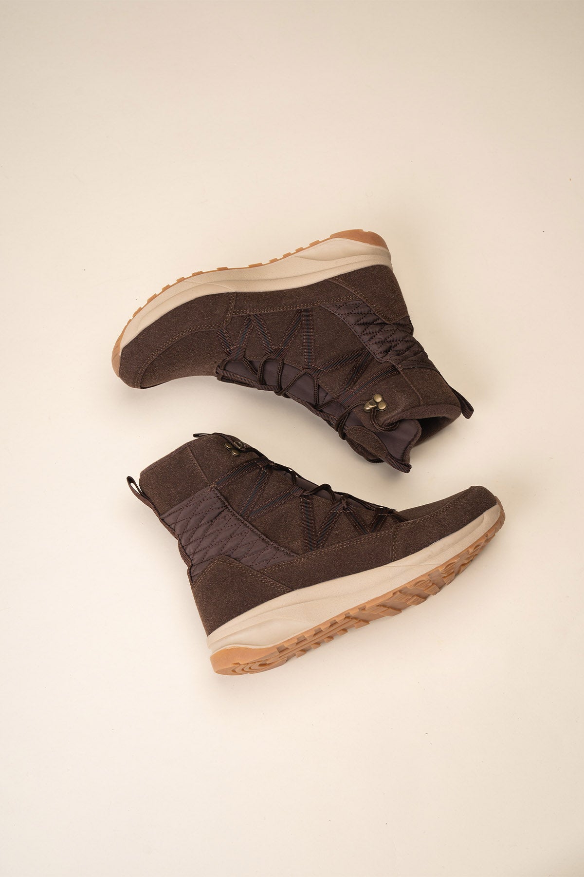 Bota Outdoor Mujer Café Oscuro Saskia Chinitown Chinitown