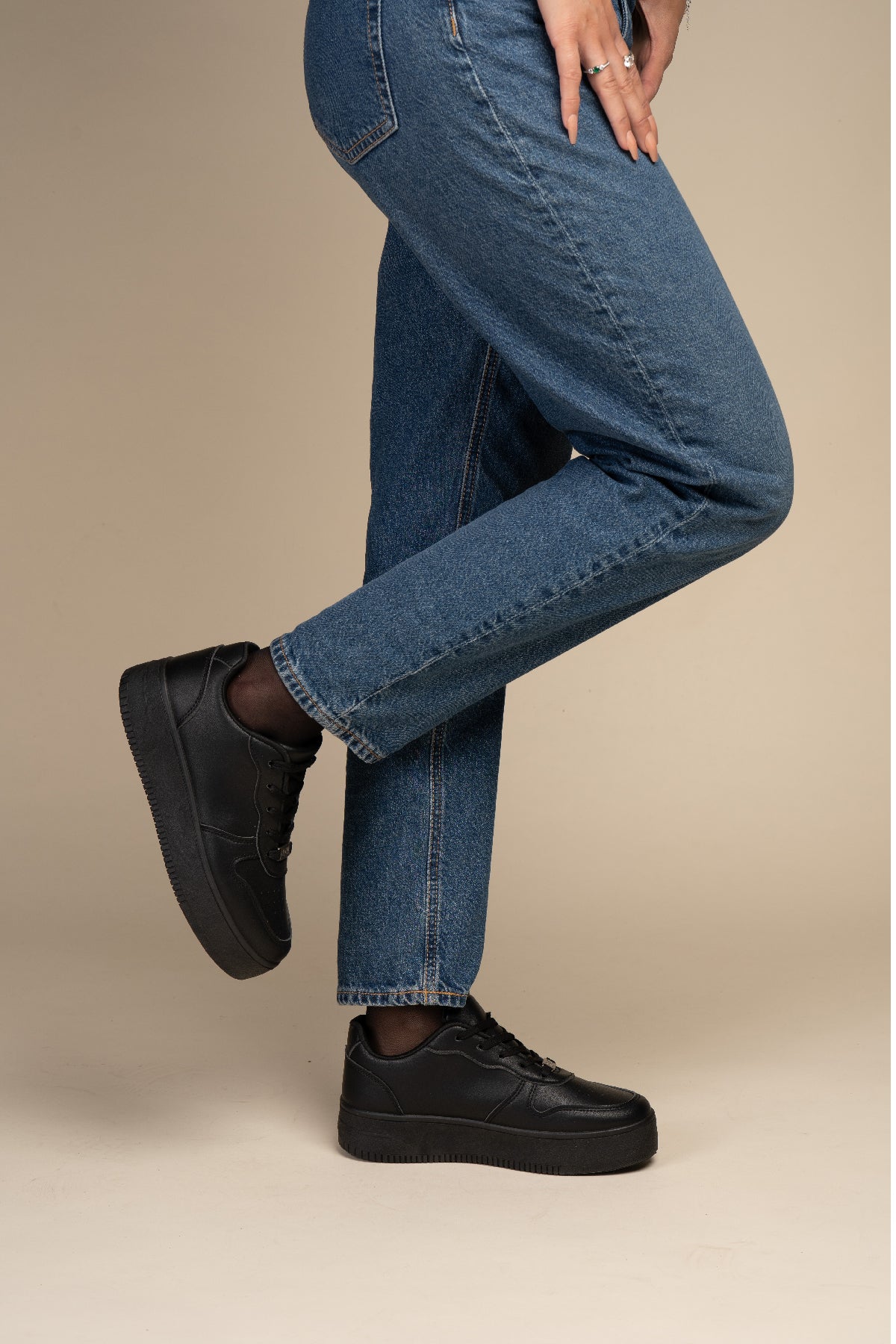 Zapatilla Urbana Mujer Negro Sawyer Chinitown Chinitown