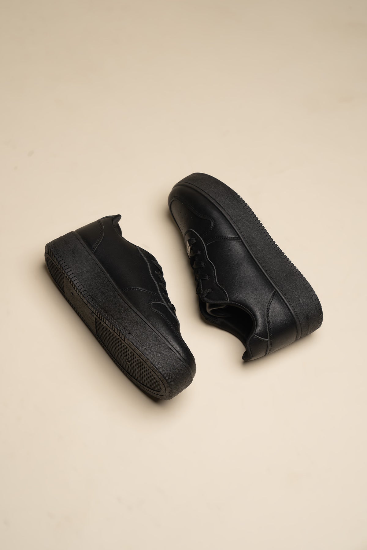 Zapatilla Urbana Mujer Negro Sawyer Chinitown Chinitown