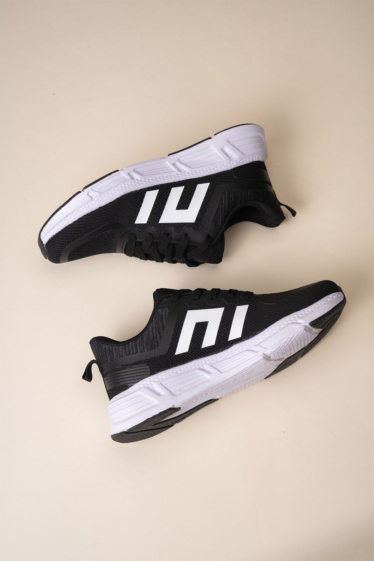 Zapatilla Deportiva Mujer Negro Jaden Chinitown Chinitown