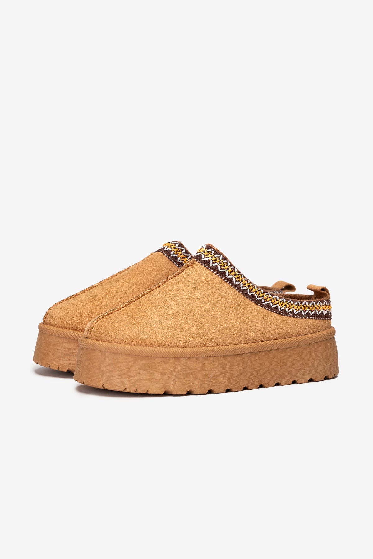 Pantufla Felpuda Mujer Camel Alisa Chinitown Chinitown
