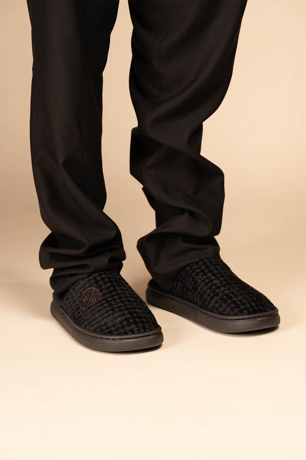 Pantufla Hombre Negro Mbali Chinitown Chinitown