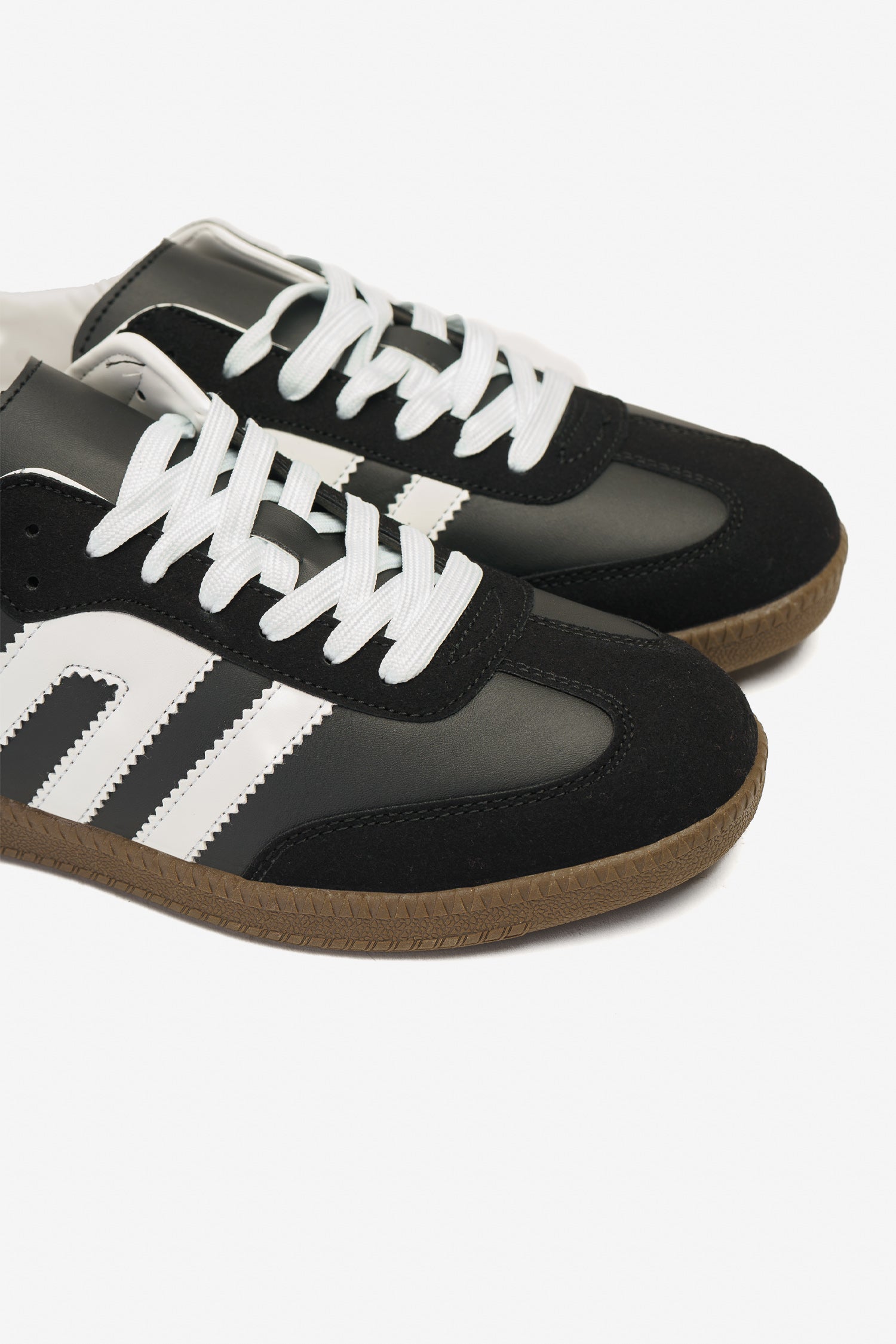 Zapatilla Hombre Negro Konstantin Apóstol Apóstol