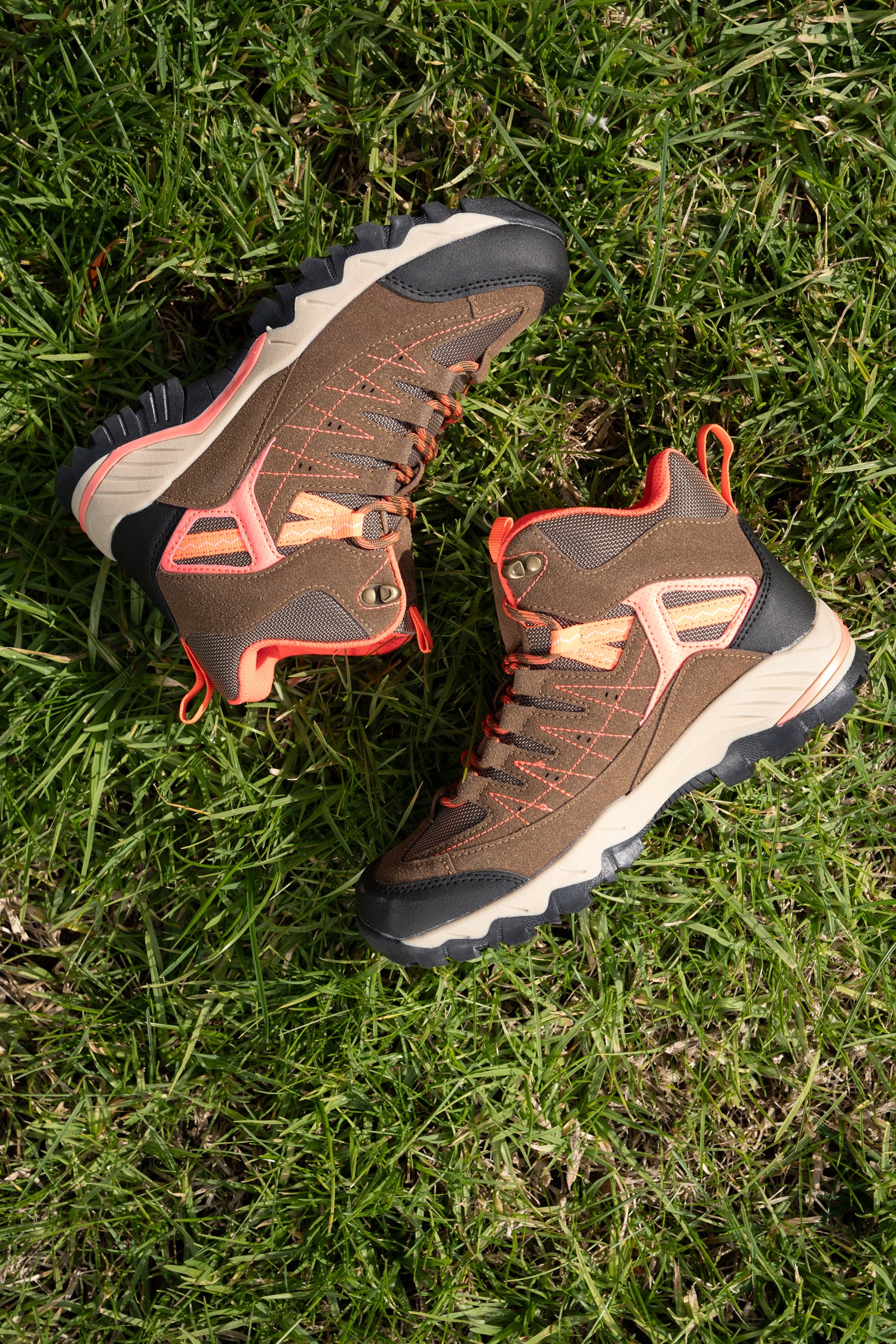 Bototo Mujer Café Sinú Carbin carbin