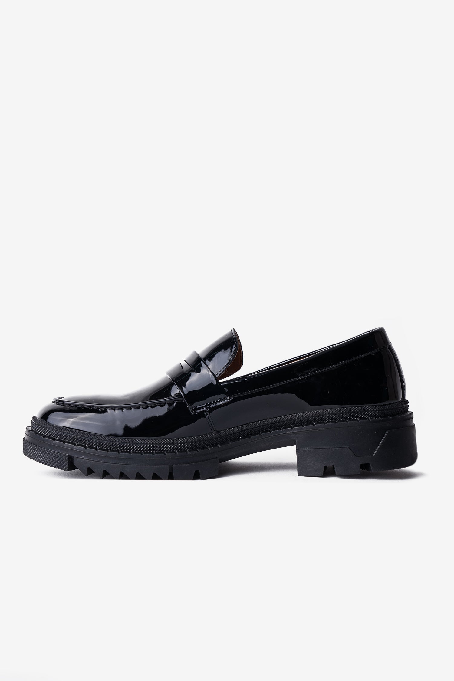 Mocasín Urbano Sebago Negro Charol Zameta Zameta